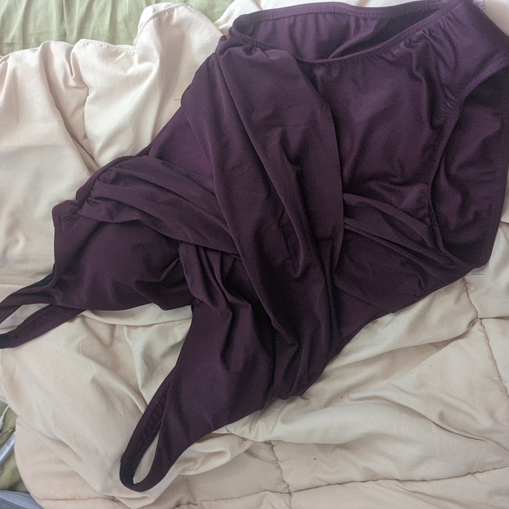 RARE NEW Miraclesuit "Shiraz" Illusionist Burgundy Crossover +Side Mesh w/o tags - Picture 2 of 4